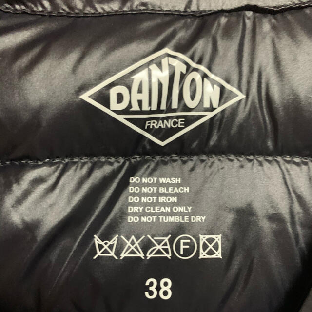 DANTON(ダントン)のトマト様　専用　danton vネックインナーダウン ブラック メンズのジャケット/アウター(ダウンベスト)の商品写真