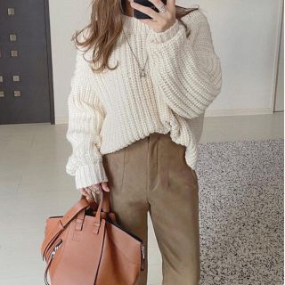 ザラ(ZARA)のスエード風ハイウエストパンツ(カジュアルパンツ)