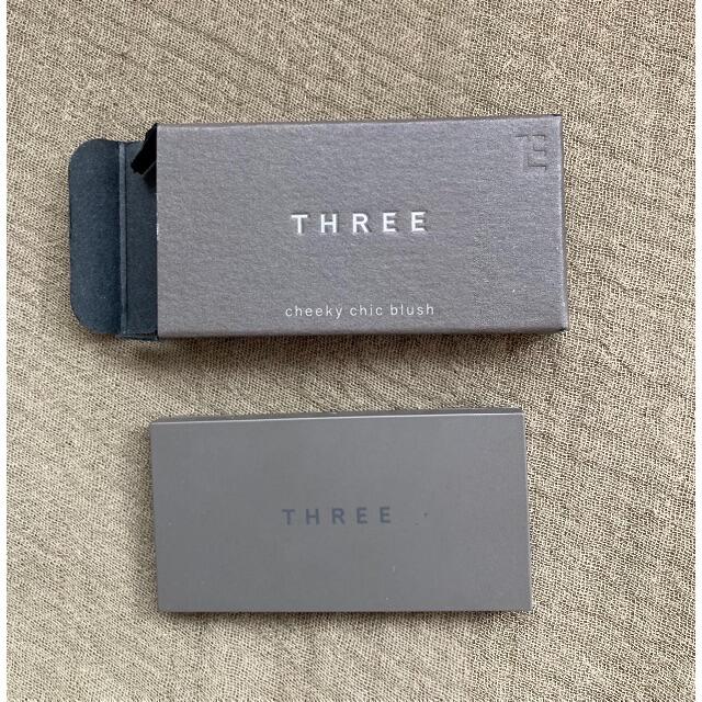 THREE(スリー)の値下【THREE】チーキーシークブラッシュ 05 コスメ/美容のベースメイク/化粧品(チーク)の商品写真