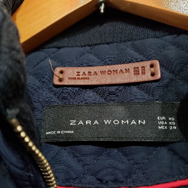 ZARA(ザラ)のZARAキルティングベスト　ZARAベスト レディースのジャケット/アウター(ダウンベスト)の商品写真