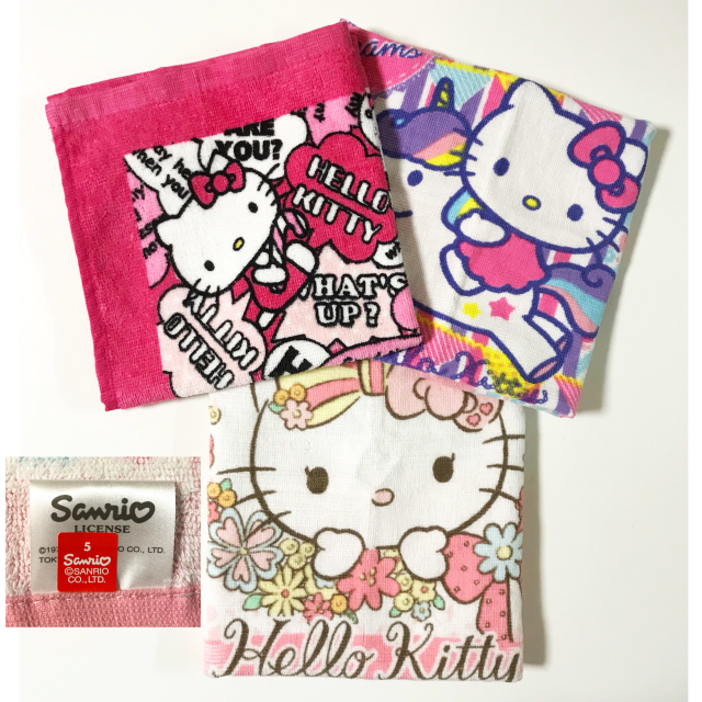 サンリオ(サンリオ)の【新品未使用】Hello Kittyハンドタオル3枚セット インテリア/住まい/日用品の日用品/生活雑貨/旅行(タオル/バス用品)の商品写真