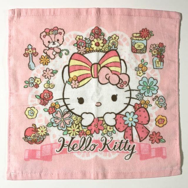 サンリオ(サンリオ)の【新品未使用】Hello Kittyハンドタオル3枚セット インテリア/住まい/日用品の日用品/生活雑貨/旅行(タオル/バス用品)の商品写真