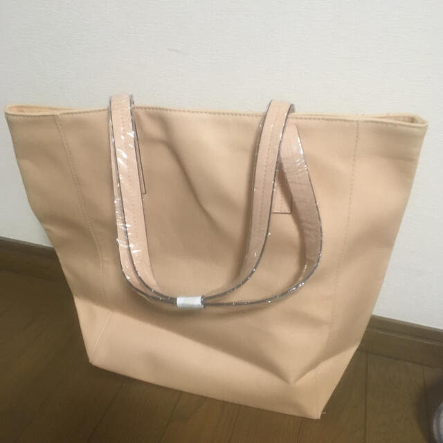 Calvin Klein(カルバンクライン)の【新品】Calvin kleinトートバッグ レディースのバッグ(トートバッグ)の商品写真