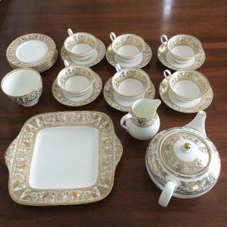 ウェッジウッド(WEDGWOOD)のウエッジウッド 食器セット（ フロレンティーン・ゴールド )WEDGWOOD(グラス/カップ)