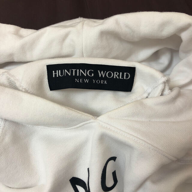 HUNTING WORLD(ハンティングワールド)のDaniel Arsham HUNTING WORLD パーカー L メンズのトップス(パーカー)の商品写真