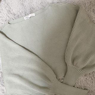 ザラ(ZARA)のZARA ルーズフィットスリーブニットセーター　グリーン(ニット/セーター)