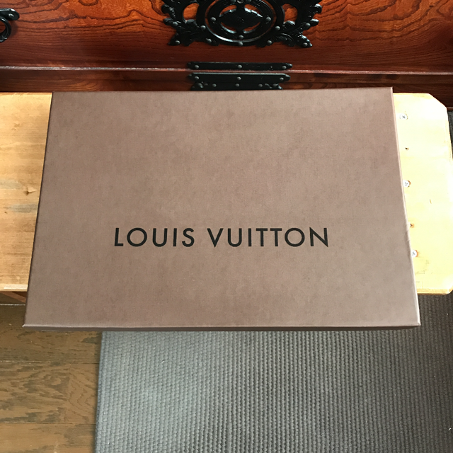 LOUIS VUITTON(ルイヴィトン)のルイ　ヴィトン　モノグラムマフラー レディースのファッション小物(マフラー/ショール)の商品写真