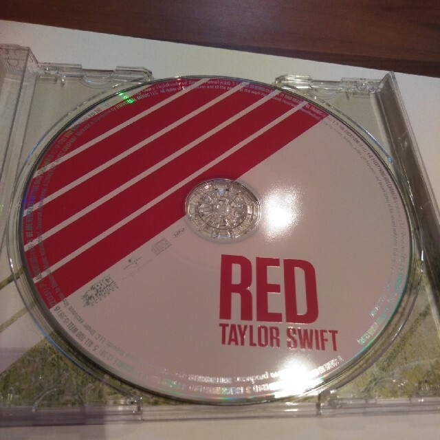 テイラー・スウィフト　　RED エンタメ/ホビーのCD(ポップス/ロック(洋楽))の商品写真