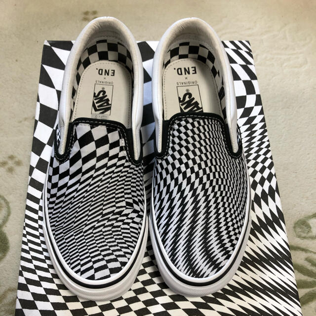 END × VANS CLASSIC SLIP-ON LX