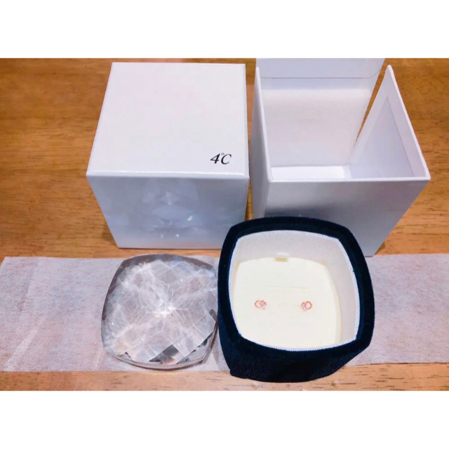人気新品 【新品未使用】4℃ ピアス www.fikarschool.com