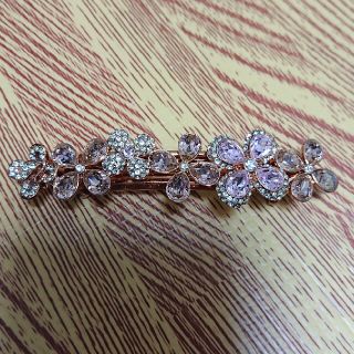 スワロフスキー(SWAROVSKI)の最終お値下げ スワロフスキー バレッタ(バレッタ/ヘアクリップ)