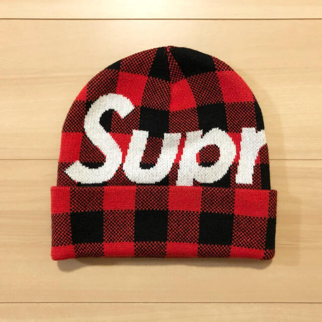 Supreme(シュプリーム)のシュプリーム　Big Logo Beanie メンズの帽子(ニット帽/ビーニー)の商品写真