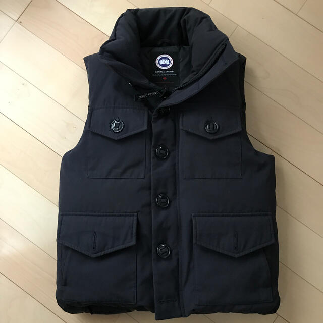 CANADA GOOSE(カナダグース)のTaku 様　カナダグース　モントリオール　S/P メンズのジャケット/アウター(ダウンベスト)の商品写真