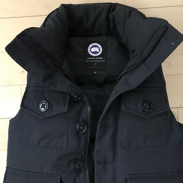 CANADA GOOSE(カナダグース)のTaku 様　カナダグース　モントリオール　S/P メンズのジャケット/アウター(ダウンベスト)の商品写真