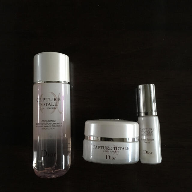 Dior - ディオール カプチュールトータル スキンケアセット 新品の通販 Dior - ディオール カプチュールトータル スキンケアセット 新品の通販