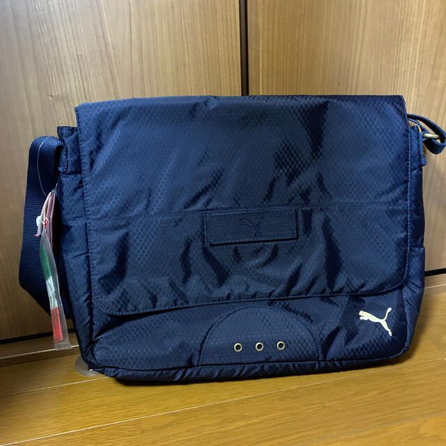 PUMA(プーマ)のpuma ショルダーバック メンズのバッグ(ショルダーバッグ)の商品写真