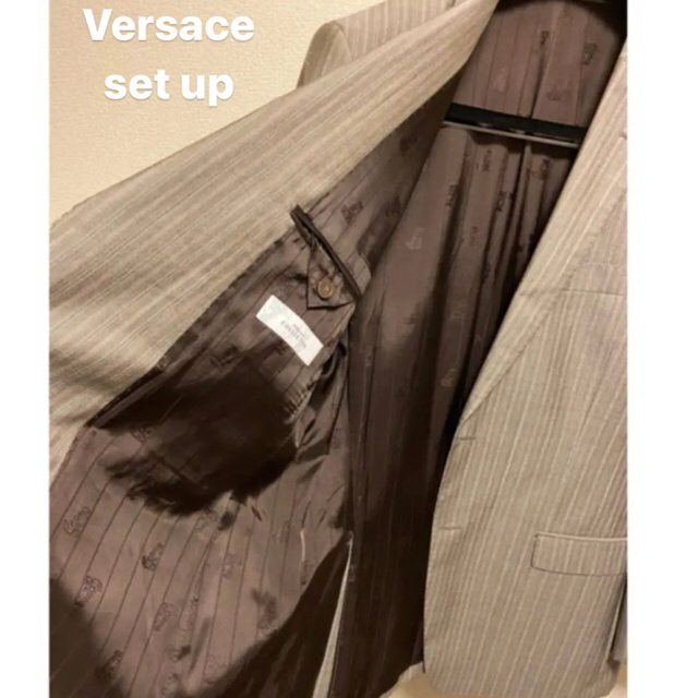 VERSACE(ヴェルサーチ)のVersace セットアップスーツ　傷汚れなし メンズのスーツ(セットアップ)の商品写真