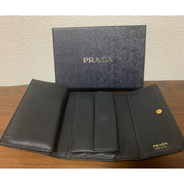 PRADA(プラダ)のPRADA  プラダ　サイファーノ　三つ折り財布　箱付き メンズのファッション小物(折り財布)の商品写真