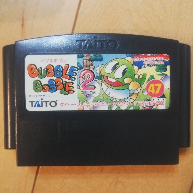 TAITO(タイトー)のファミコン カセット バブルボブル2 エンタメ/ホビーのゲームソフト/ゲーム機本体(家庭用ゲームソフト)の商品写真