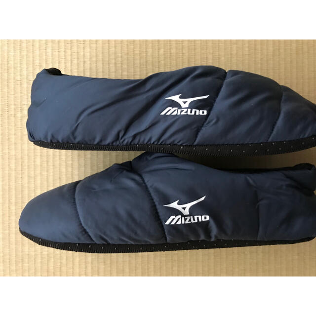 MIZUNO(ミズノ)の新品　ミズノ ルームシューズ メンズ　ネイビー インテリア/住まい/日用品のインテリア小物(スリッパ/ルームシューズ)の商品写真