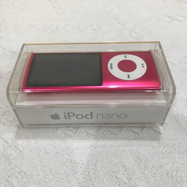 Apple(アップル)の【新品未使用】iPod nano 第5世代 16GB ピンク MC060J/A  スマホ/家電/カメラのオーディオ機器(ポータブルプレーヤー)の商品写真