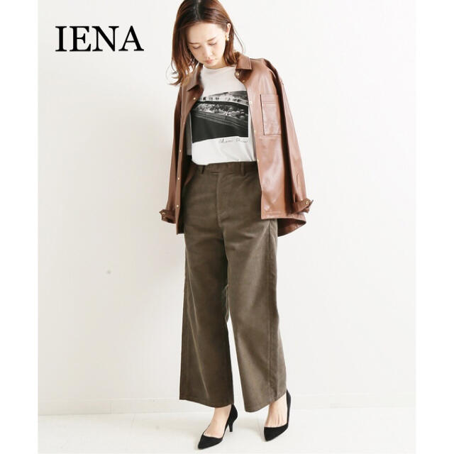 IENA(イエナ)のIENA 19AW セミフレアーコールパンツ コーデュロイ グレー 40 イエナ レディースのパンツ(カジュアルパンツ)の商品写真