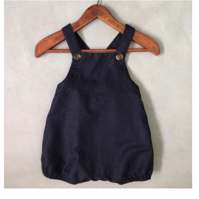 PETIT BATEAU(プチバトー)のmatao購入☆kidsサロペット95 キッズ/ベビー/マタニティのキッズ服女の子用(90cm~)(パンツ/スパッツ)の商品写真