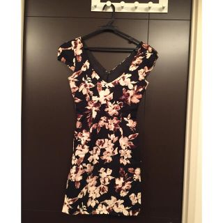 デイジーストア(dazzy store)のdazzy 花柄タイトワンピースドレス Sサイズ(ナイトドレス)