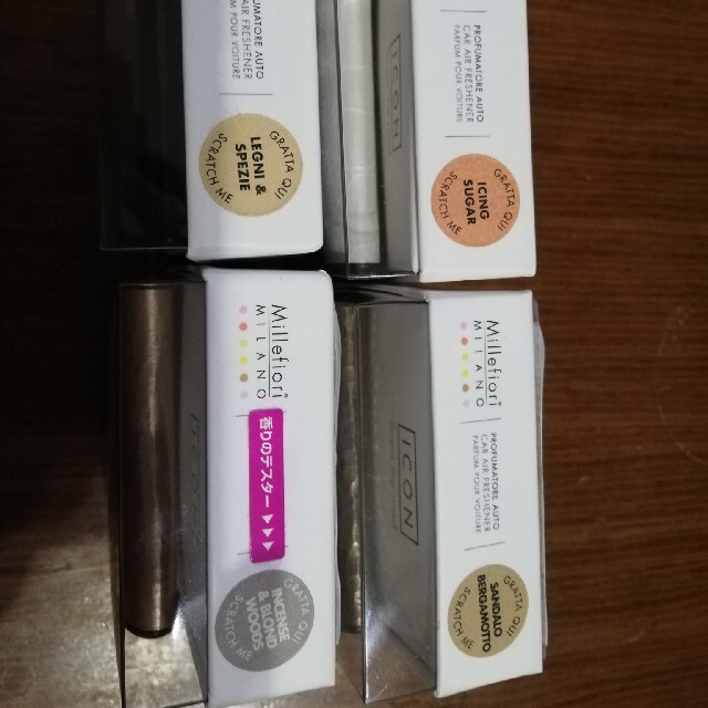 車芳香剤（四つセット）　ICON カーエアフレッシャー コスメ/美容のリラクゼーション(アロマグッズ)の商品写真
