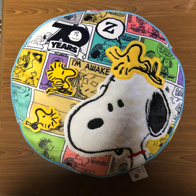 SNOOPY(スヌーピー)のスヌーピークッション直径44cm インテリア/住まい/日用品のインテリア小物(クッション)の商品写真