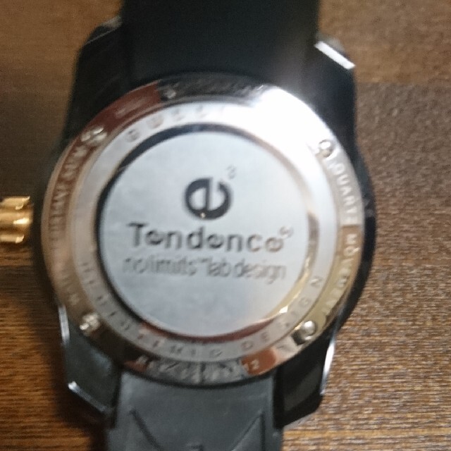 Tendence(テンデンス)のテンデンス Tendence 腕時計 黒×金 メンズの時計(腕時計(アナログ))の商品写真