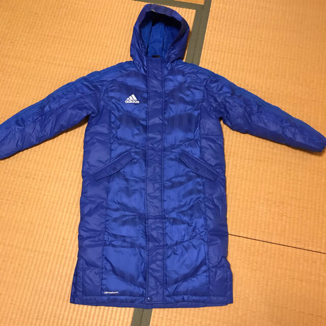 adidas(アディダス)の専用・adidasの青の150センチのベンチコート キッズ/ベビー/マタニティのキッズ服男の子用(90cm~)(コート)の商品写真