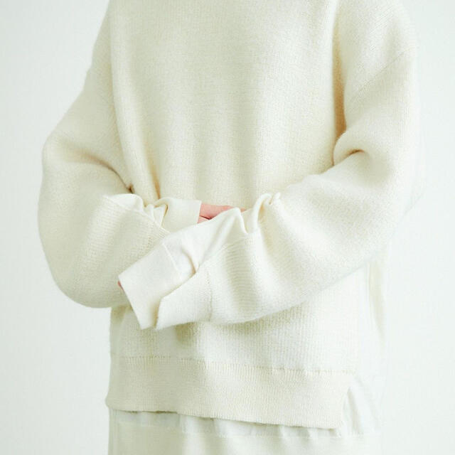 SUNSEA(サンシー)のYOKE ニット 白 【CONNECTING HIGHT NECK KNIT】 メンズのトップス(ニット/セーター)の商品写真