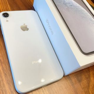 アイフォーン(iPhone)のiPhoneXR white 64G(スマートフォン本体)