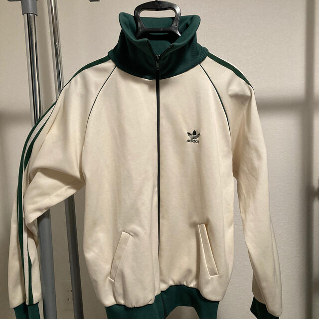 【アディダス トラックジャケット】adidas 白×緑 刺繍ロゴ ジャージ