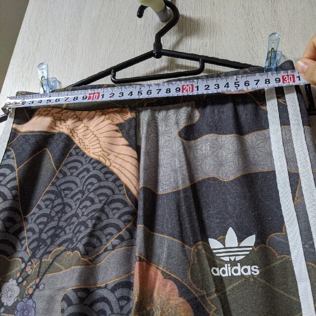 adidas(アディダス)のadidas　レギンスパンツ スポーツ/アウトドアのトレーニング/エクササイズ(ヨガ)の商品写真