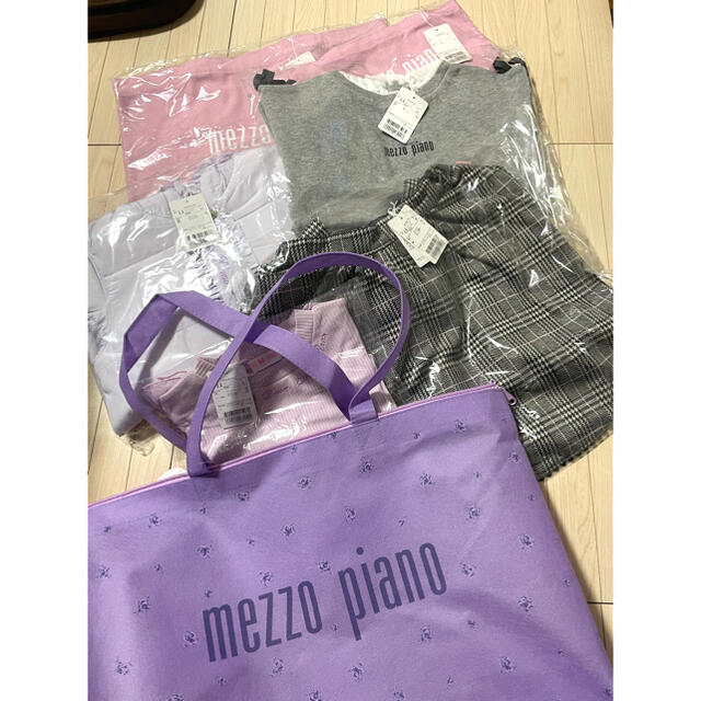 mezzo piano(メゾピアノ)のメゾピアノ 2021福袋 抜き取りなし 130 キッズ/ベビー/マタニティのキッズ服女の子用(90cm~)(その他)の商品写真