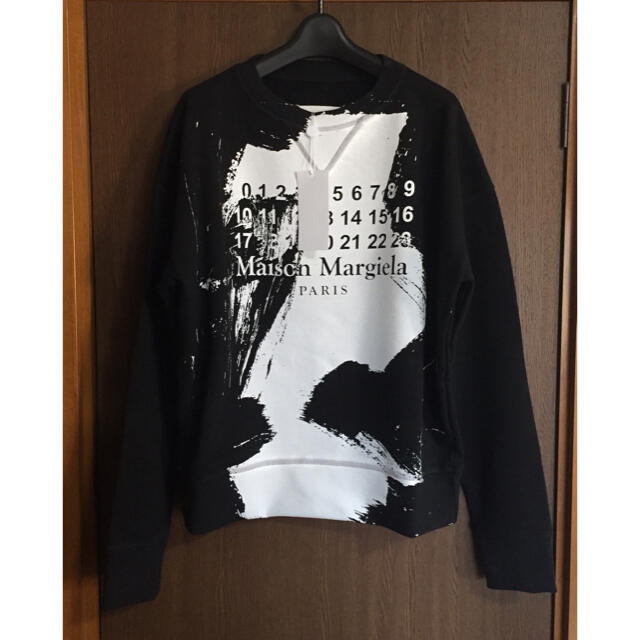 入荷中 ペイント メゾンマルジェラ 黒L新品 Margiela Martin Maison ロゴ ブラック スウェット オーバーサイズ  ニット+セーター