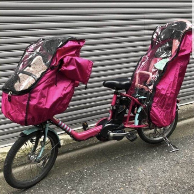 後ろ用　ピンク　子供のせ自転車レインカバー キッズ/ベビー/マタニティの外出/移動用品(自動車用チャイルドシートカバー)の商品写真