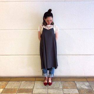 ダブルクローゼット(w closet)のレースインナー×キャミワンピ(ひざ丈ワンピース)