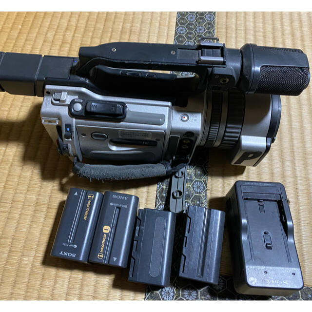 SONY(ソニー)のVX2000ジャンク品 スマホ/家電/カメラのカメラ(ビデオカメラ)の商品写真