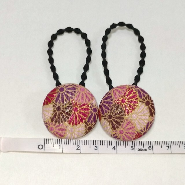ハンドメイド ヘアゴム 2個 くるみボタン 和柄 の通販 by YOO's shop|ラクマ ハンドメイド ヘアゴム 2個 くるみボタン 和柄 の通販 by YOO's shop|ラクマ
