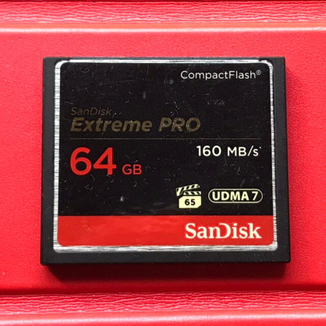 サンディスク 64GB CFメモリーカード