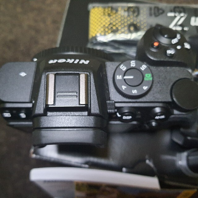 Nikon(ニコン)のNikon Z5 超美品 スマホ/家電/カメラのカメラ(ミラーレス一眼)の商品写真