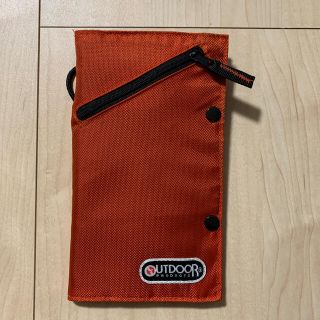 アウトドア(OUTDOOR)のパスポートケース(旅行用品)