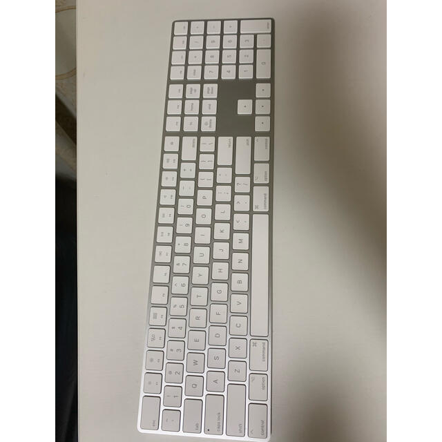 Apple - Magic Keyboard（テンキー付き）- 英語（US） - シルバーの ...