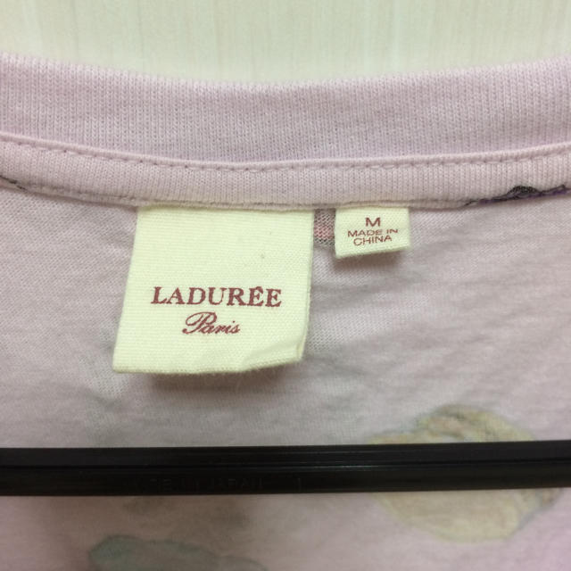 LADUREE(ラデュレ)の☆ラデュレ☆ユニクロコラボティーシャツ レディースのトップス(Tシャツ(半袖/袖なし))の商品写真