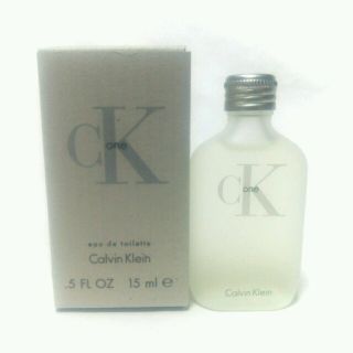 カルバンクライン(Calvin Klein)のカルバンクライン CKone ミニ香水(香水(男性用))