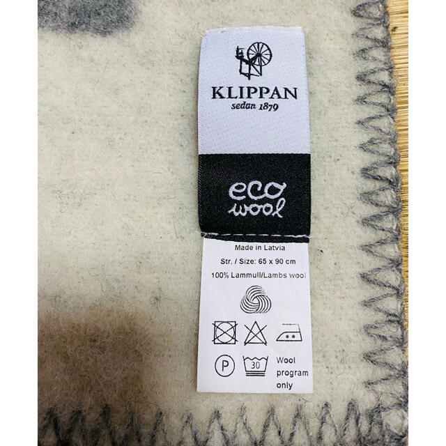 KLIPPAN(クリッパン)の美品　クリッパン　ミニブランケット　シロクマ インテリア/住まい/日用品の寝具(毛布)の商品写真