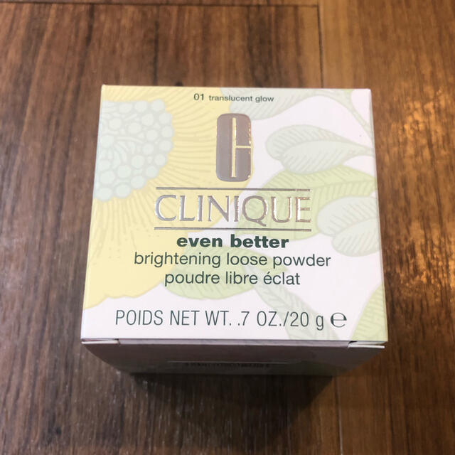 CLINIQUE(クリニーク)の【新品】CLINIQUE イーブンベターブライトニングルースパウダーC 20g コスメ/美容のベースメイク/化粧品(フェイスパウダー)の商品写真